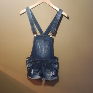 Overall shorts